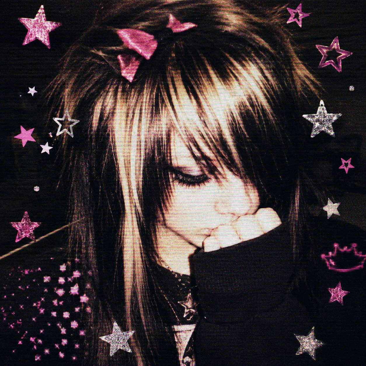 y2k-emo-pfp-star-stickers-low-quality-filter-scene-hair-retro Y2K emo pfp with star sticker overlays, low quality retro filter, scene-style hair, and MySpace era aesthetic for Discord profile